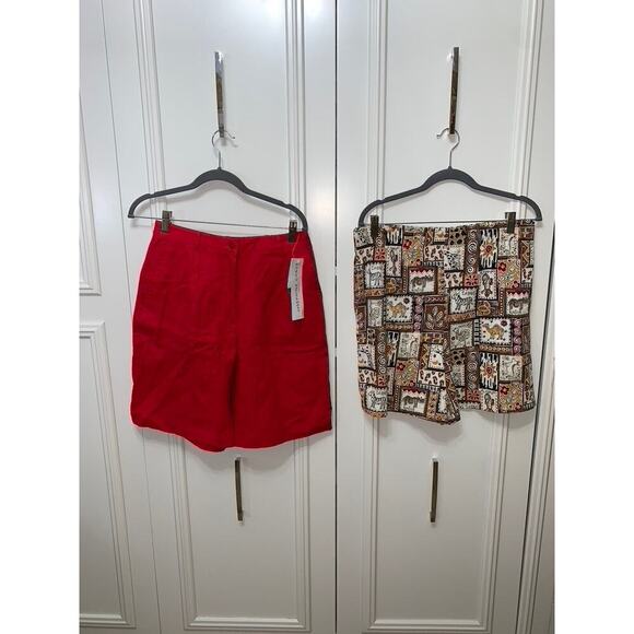 Women's Medium Shorts 2 Piece Set‎ Geranium Red & Animal Print Casual - Picture 1 of 15